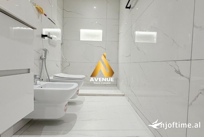 AMBIENT BIZNESI PREMIUM ME QIRA RRUGA E ELBASANIT, PRANE AMBASADES  AMERIKANE