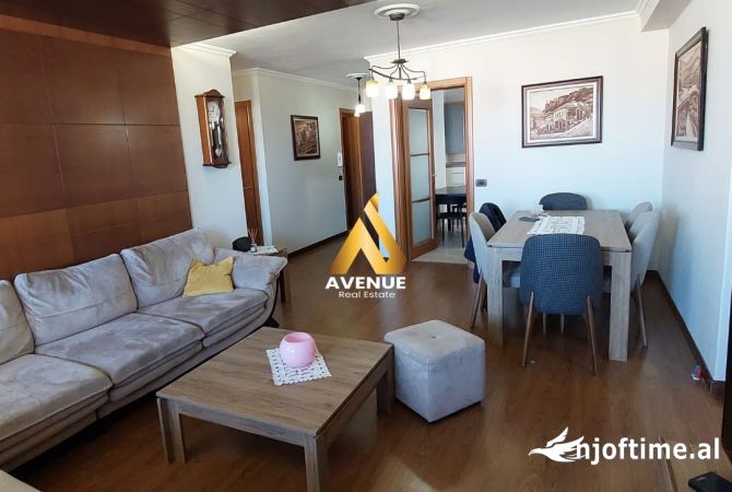 Shtepi me qera 3+1 ne Tirane - 1,100 Euro