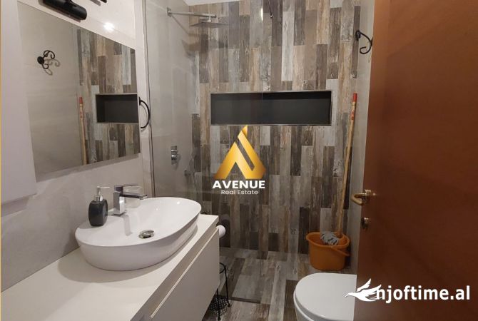 Shtepi me qera 3+1 ne Tirane - 1,100 Euro