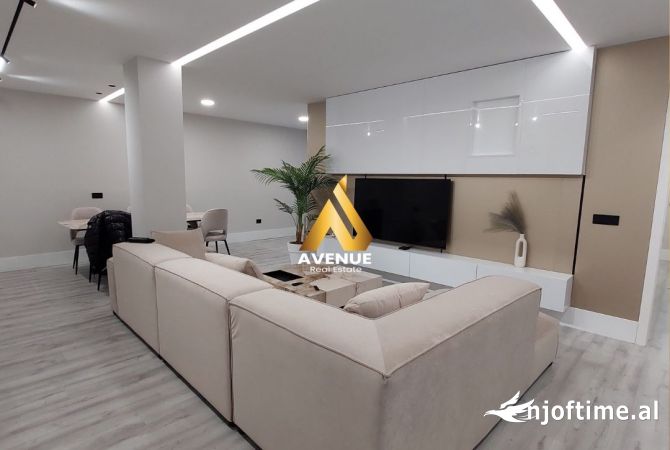 Shtepi me qera 2+1 ne Tirane - 2,000 Euro