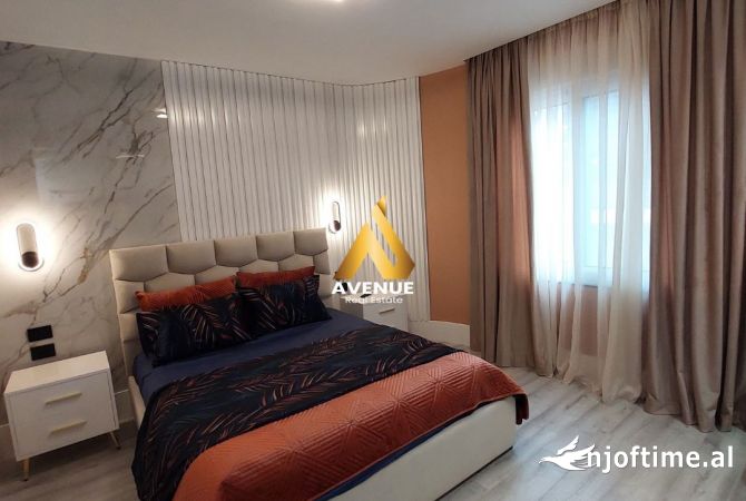 Shtepi me qera 2+1 ne Tirane - 2,000 Euro