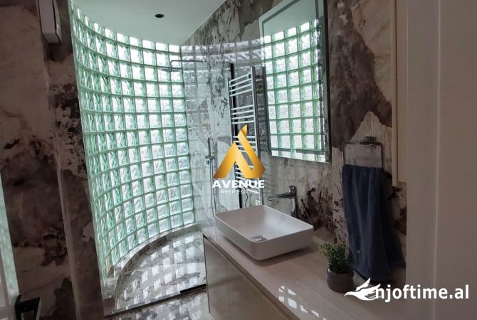 Shtepi me qera Apartament ne Tirane, 2+1, Mobilimi E mobiluar, Pagesa 2,000  Euro.