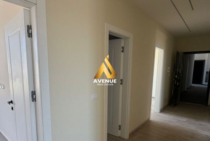 Shtepi ne shitje Apartament ne Tirane, 3+1, Mobilimi Bosh, pa mobiluar, Pagesa 267,400  Euro.