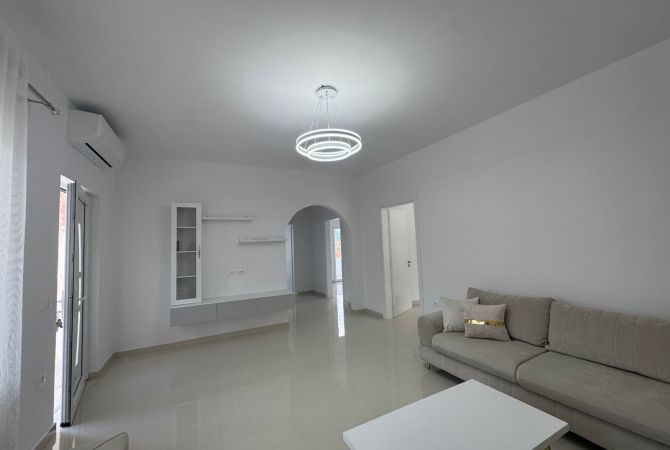 Shtepi me qera 2+1 ne Tirane - 550 Euro