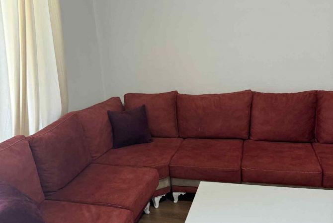 Shtepi me qera Apartament ne Tirane, 2+1, Mobilimi E mobiluar, Pagesa 600  Euro.