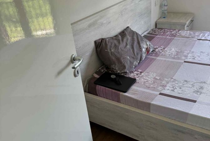 Shtepi me qera Apartament ne Tirane, 2+1, Mobilimi E mobiluar, Pagesa 600  Euro.