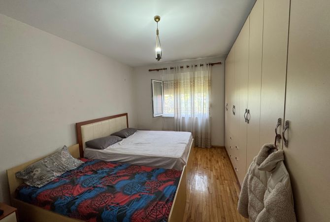 Shtepi ne shitje Apartament ne Tirane, 1+1, Mobilimi E mobiluar, Pagesa 130,000  Euro.