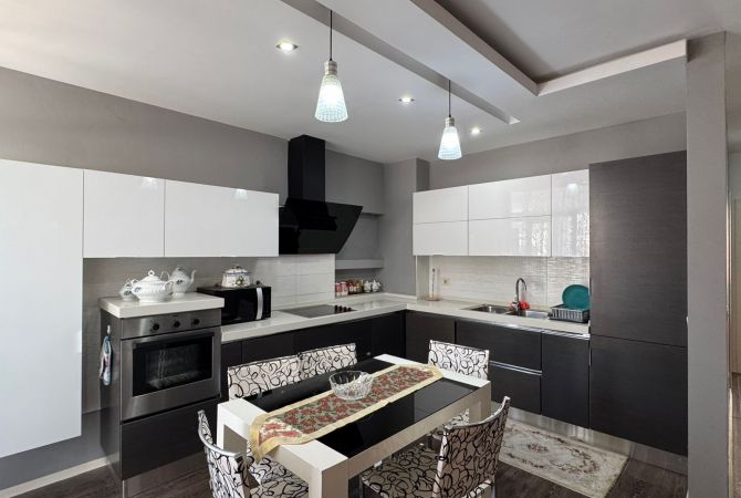 Shtepi me qera 2+1 ne Tirane - 800 Euro