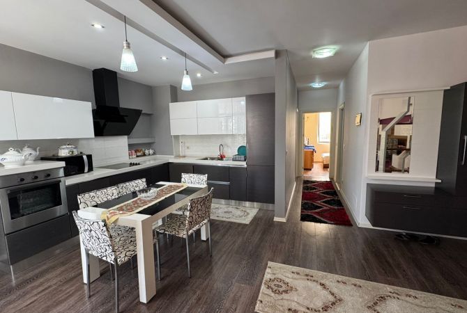 Shtepi me qera 2+1 ne Tirane - 800 Euro