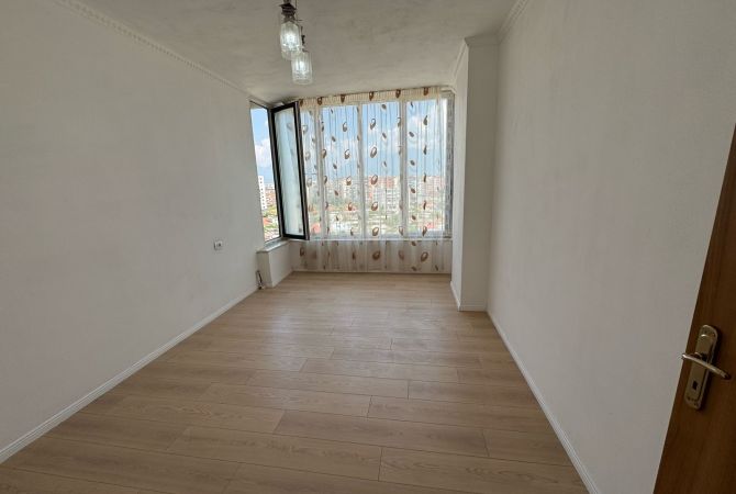 Shtepi ne shitje Apartament ne Tirane, 1+1, Mobilimi Bosh, pa mobiluar, Pagesa 88,000  Euro.