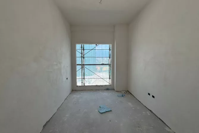 Shtepi ne shitje Apartament ne Tirane, 2+1, Mobilimi Bosh, pa mobiluar, Pagesa 269,000  Euro.