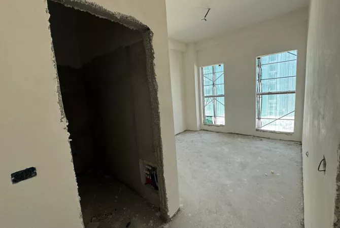 Shtepi ne shitje Apartament ne Tirane, 2+1, Mobilimi Bosh, pa mobiluar, Pagesa 269,000  Euro.