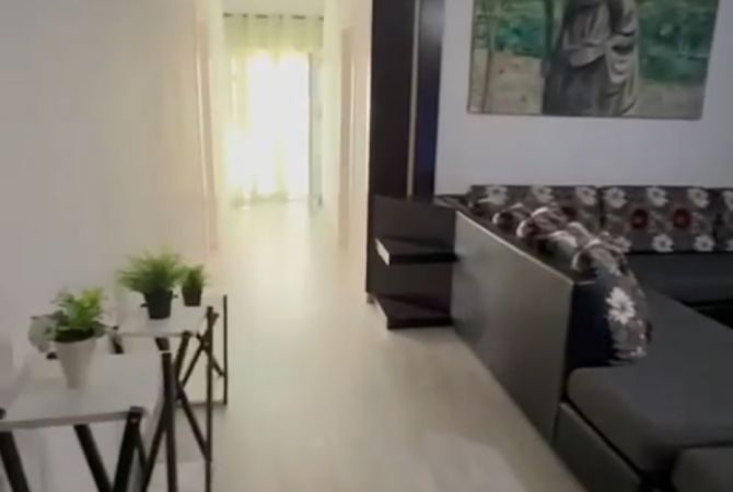 Shtepi ne shitje Apartament ne Tirane, 2+1, Mobilimi E mobiluar, Pagesa 187,300  Euro.