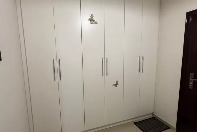 Shtepi me qera Apartament ne Tirane, 1+1, Mobilimi E mobiluar, Pagesa 40,000  Leke.