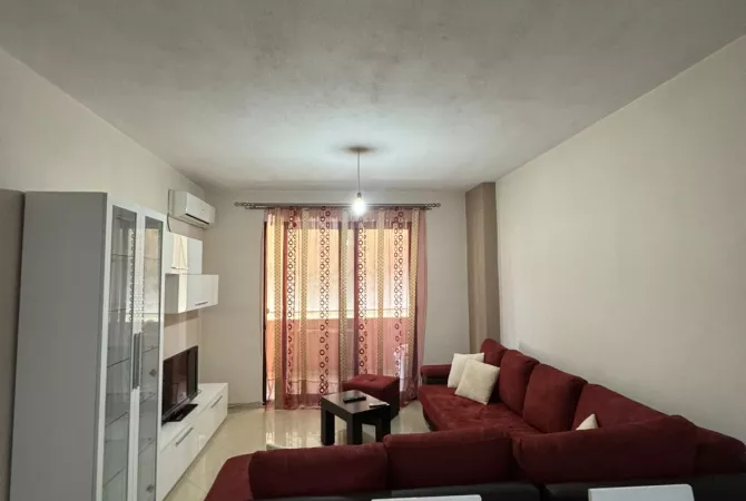 Shtepi me qera 1+1 ne Tirane - 40,000 Leke