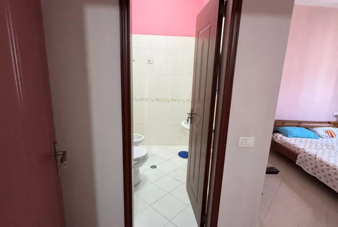 Shtepi me qera Apartament ne Tirane, 1+1, Mobilimi E mobiluar, Pagesa 40,000  Leke.