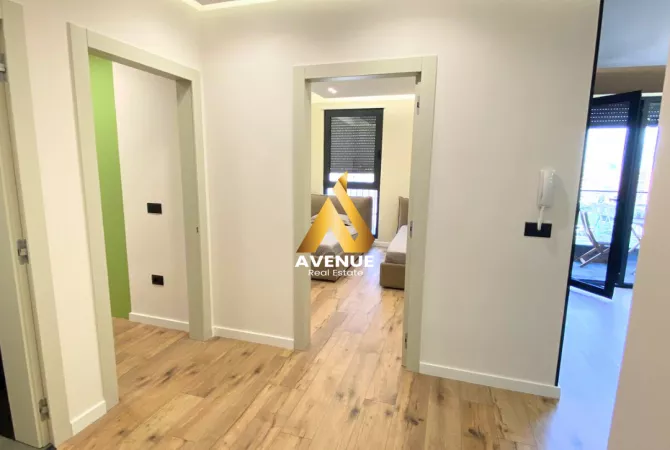 Shtepi me qera 2+1 ne Tirane - 1,400 Euro