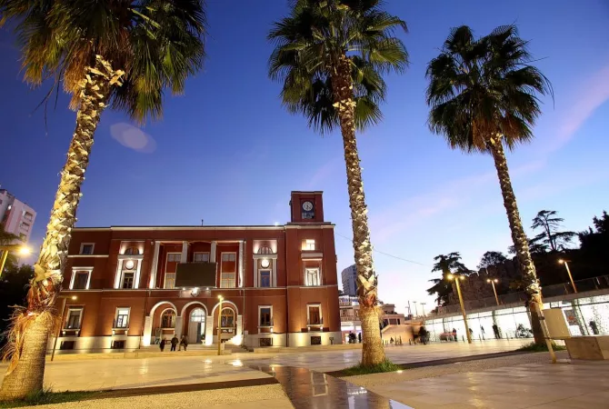 Shtepi ne shitje 3+1 ne Durres - 450,000 Euro