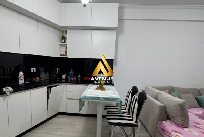 Shtepi me qera Apartament ne Tirane, 2+1, Mobilimi E mobiluar, Pagesa 600  Euro.