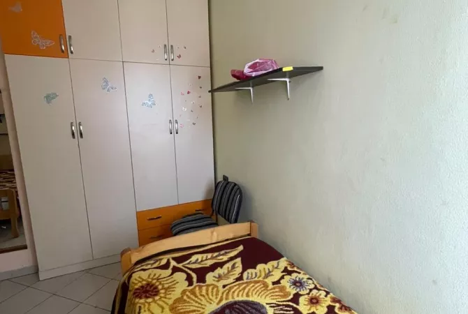 Shtepi ne shitje Apartament ne Tirane, 2+1, Mobilimi E mobiluar, Pagesa 11,300,000  Leke.