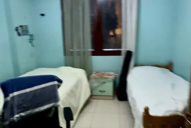 Shtepi ne shitje Apartament ne Tirane, 2+1, Mobilimi E mobiluar, Pagesa 125,000  Euro.