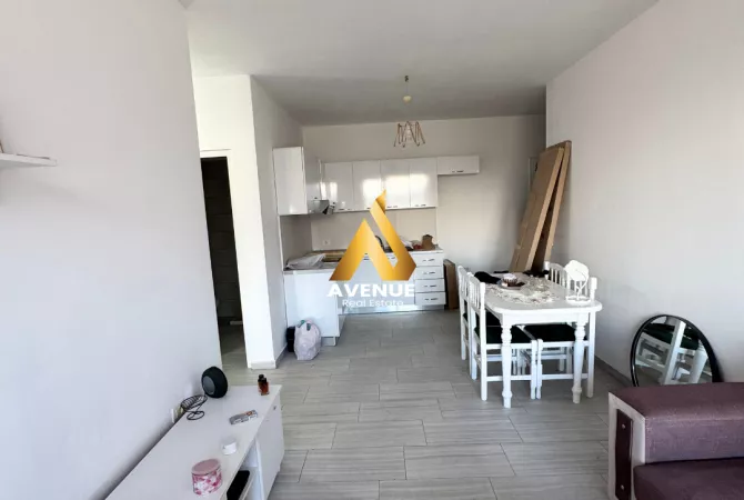 Shtepi ne shitje Apartament ne Tirane, 1+1, Mobilimi Pjeserisht e mobiluar, Pagesa 9,135,000  Leke.