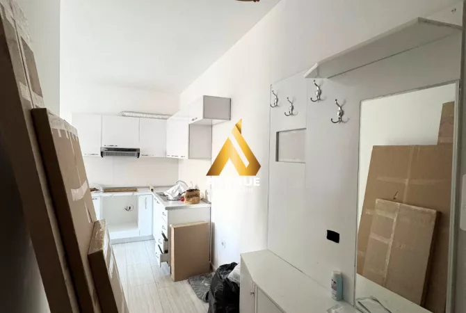 Shtepi ne shitje 1+1 ne Tirane - 9,135,000 Leke
