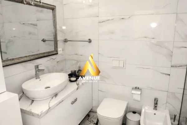 Shtepi ne shitje Apartament ne Tirane, 1+1, Mobilimi E mobiluar, Pagesa 225,000  Euro.