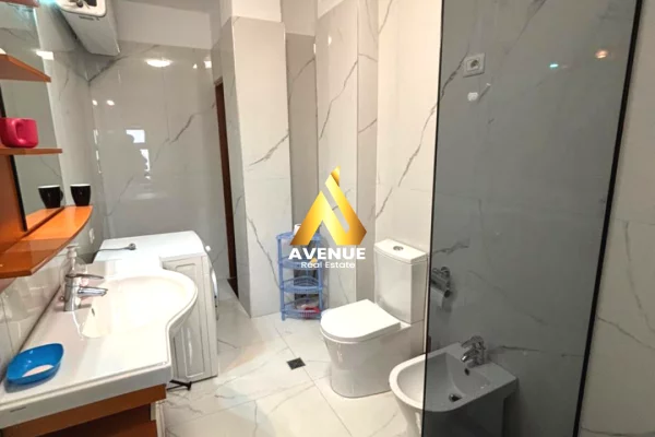 JEPET ME QIRA APARTAMENT 2+1 NE BLLOK, RRUGA NIKOLLA TUPE  