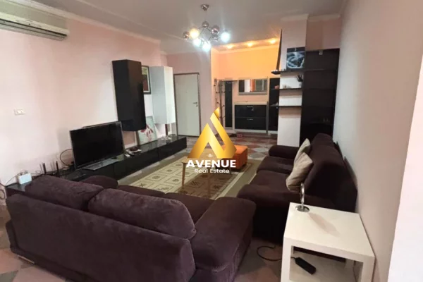 Ambient biznesi me qera 1+1 ne Tirane - 780 Euro