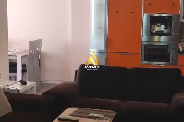 Business Property for Rent 1+1 in Tirana - 780 Euro