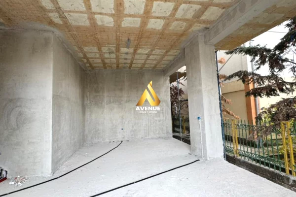 Ambient biznesi ne shitje 1+1 ne Tirane - 225,000 Euro