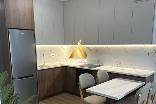 Shtepi me qera 2+1 ne Tirane - 900 Euro