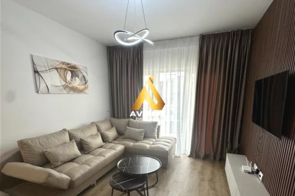 Shtepi me qera 2+1 ne Tirane - 900 Euro