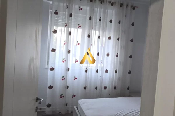 Shtepi me qera 2+1 ne Tirane - 650 Euro