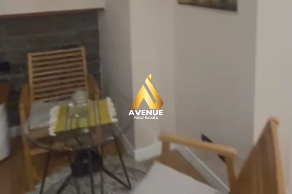 Shtepi ne shitje Apartament ne Tirane, 2+1, Mobilimi E mobiluar, Pagesa 360,000  Euro.