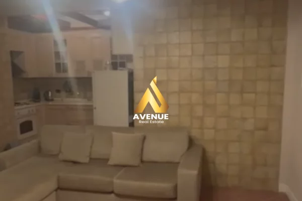 Shtepi ne shitje Apartament ne Tirane, 2+1, Mobilimi E mobiluar, Pagesa 360,000  Euro.