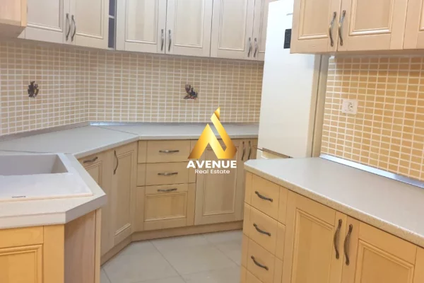 Shtepi ne shitje 3+1 ne Tirane - 350,000 Euro