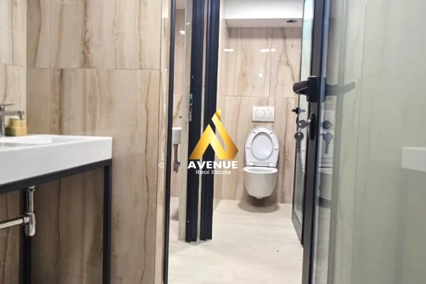 AMBIENT BIZNESI ME QIRA –BLLOK, TIRANE  