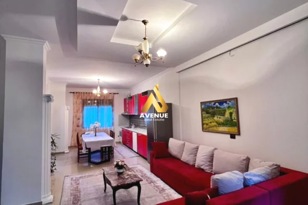 Shtepi me qera 2+1 ne Tirane - 52,000 Leke