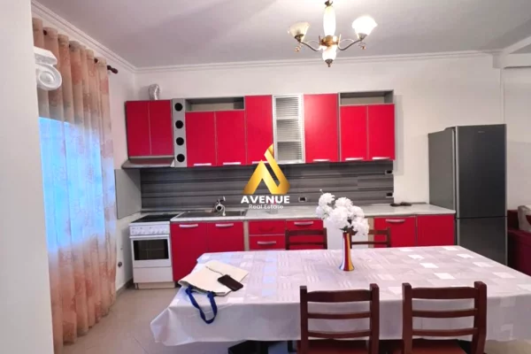 Shtepi me qera Shtepi Private ne Tirane, 2+1, Mobilimi E mobiluar, Pagesa 52,000  Leke.