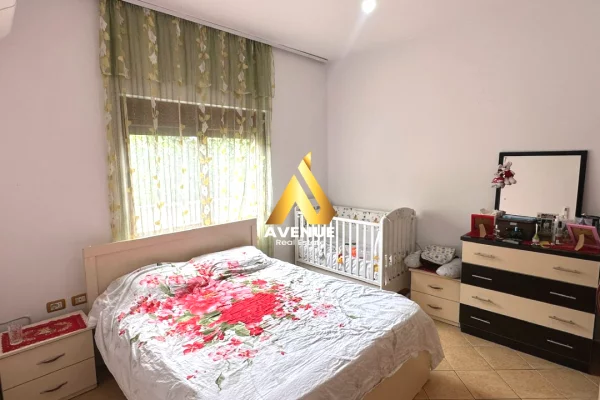 Shtepi me qera 2+1 ne Tirane - 450 Euro