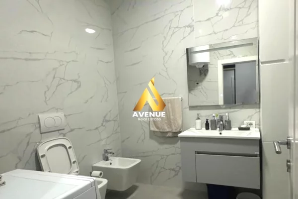 Shtepi ne shitje Apartament ne Tirane, 2+1, Mobilimi E mobiluar, Pagesa 186,000  Euro.