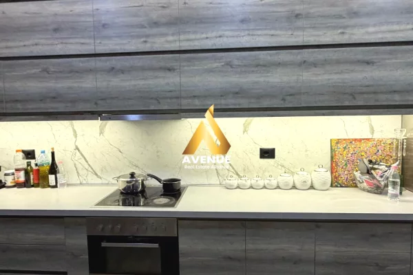 Shtepi ne shitje 2+1 ne Tirane - 320,000 Euro