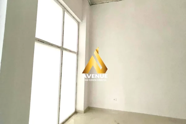 AMBIENT BIZNESI PREMIUM PER SHITJE – BULEVARDI I RI, REZIDENCA AVID, STACIONI I TRENIT, TIRANE