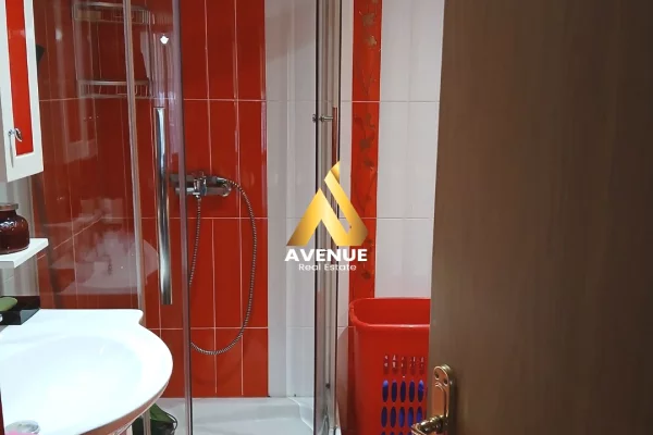 Appartamento in affitto a Tirana 2+1, Arredato