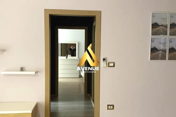 Appartamento in affitto a Tirana 2+1, Arredato