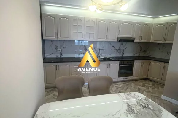 Shtepi ne shitje Apartament ne Tirane, 2+1, Mobilimi E mobiluar, Pagesa 355,000  Euro.