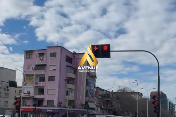 Appartamento in vendita a Tirana 1+1, Vuoto