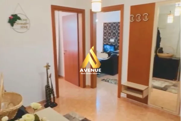 Appartamento in affitto a Tirana 2+1, Arredato